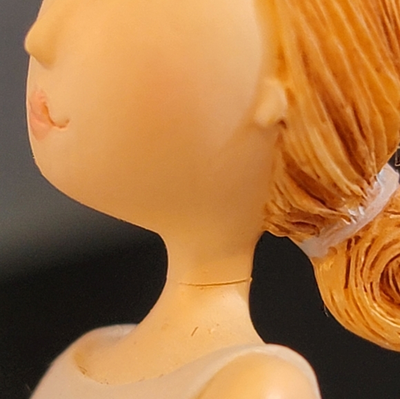 Sisters Figurine Table Top Pink and Blue By Claire Stoner 2004 - Picture 9 of 9